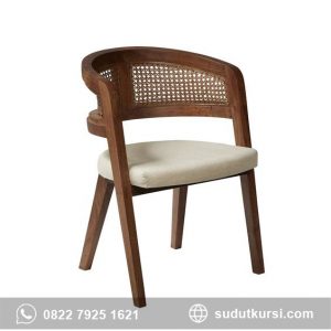 Kursi Cafe Rotan Busa Mewah